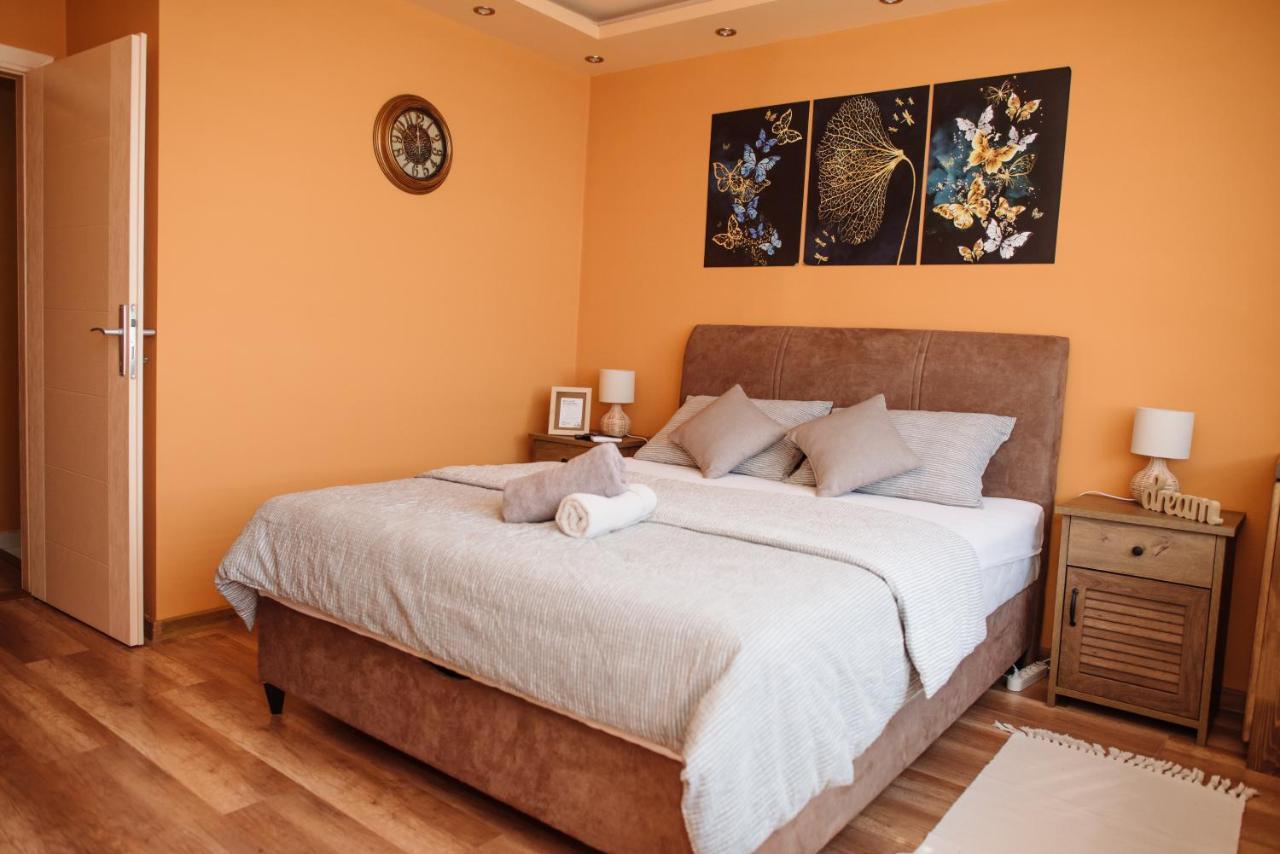 Lara Apartman Apartment Суботица Екстериор снимка
