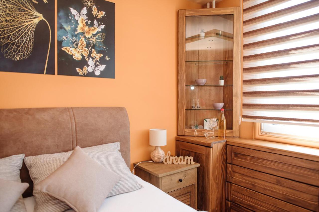 Lara Apartman Apartment Суботица Екстериор снимка